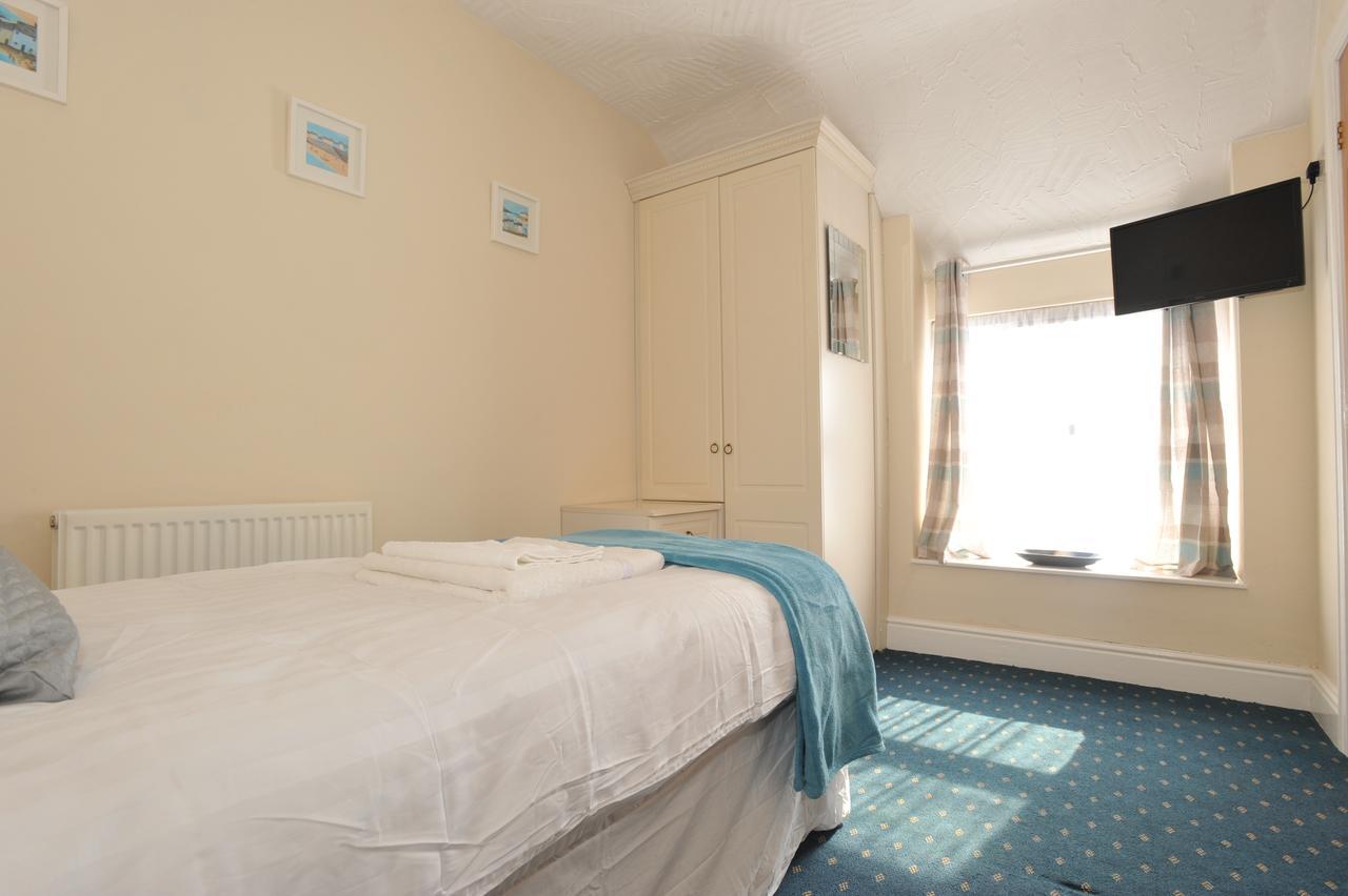 California Inn Llanallgo Ngoại thất bức ảnh