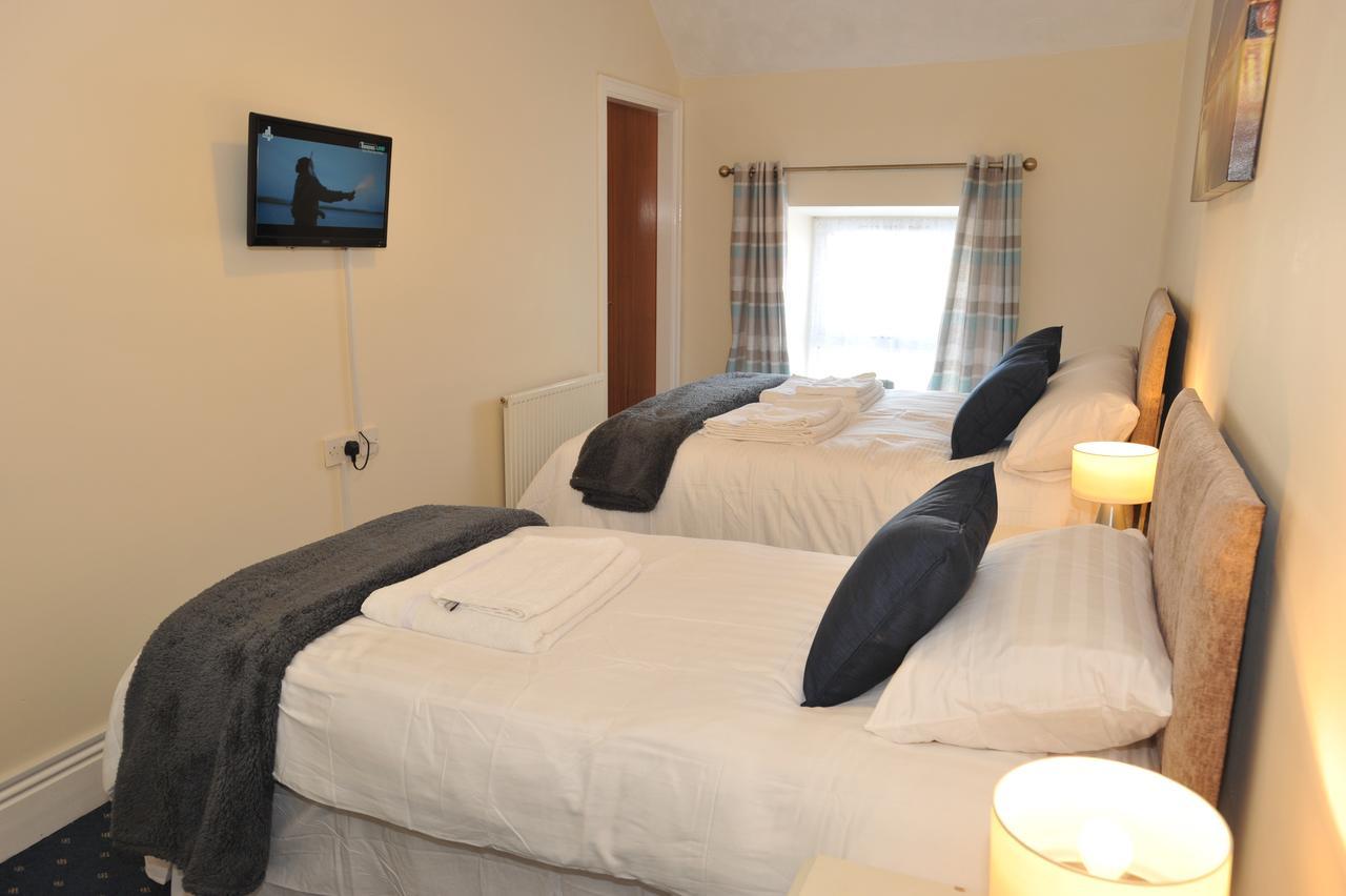 California Inn Llanallgo Ngoại thất bức ảnh